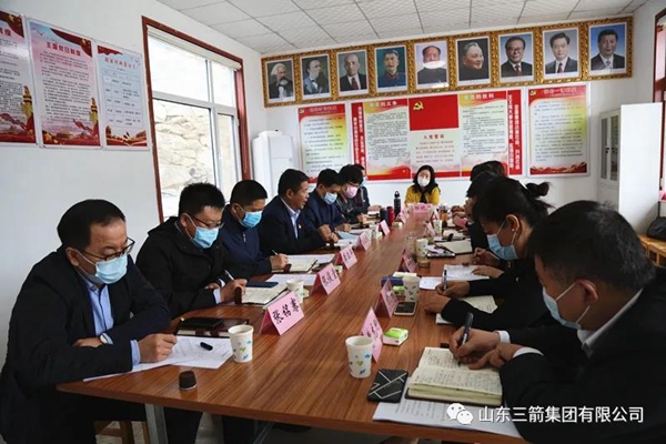 认领爱心果树 助力精准扶贫――必威BETWAY西汉姆联开展第三季精准扶贫果树认领活动