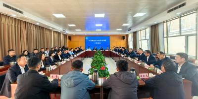 必威BETWAY西汉姆联召开信访维稳及年底资金回收工作会议